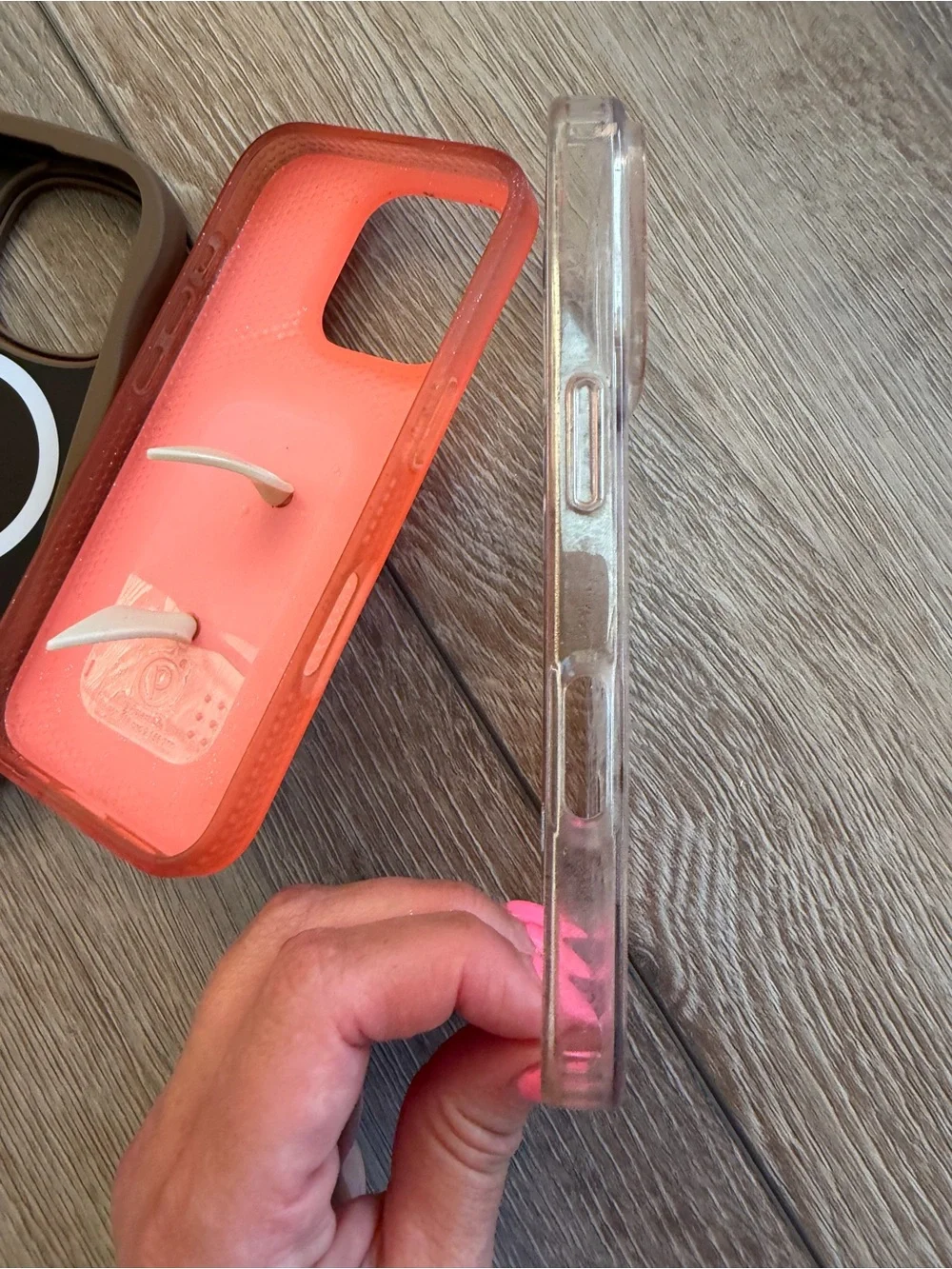 iPhone 16 pro MagSafe brown Wave and clear with bows and amber massey loopy